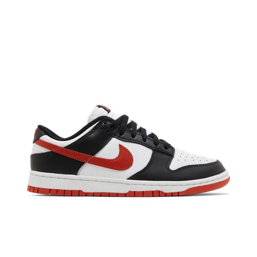 Nike Dunk Low Retro Dragon Red – boční pohled | Purekickz