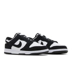 Nike Dunk Low Retro SE Suede Panda – lifestyle foto | Purekickz