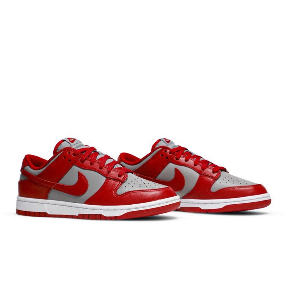 Nike Dunk Low Retro UNLV (2021) – lifestyle foto | Purekickz