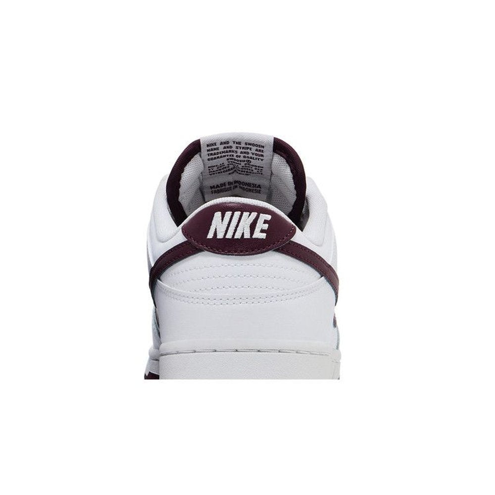 Nike Dunk Low Retro White Night Maroon – detail materiálu | Purekickz