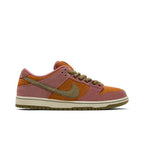 Nike Dunk Low SB 'Red Stardust' – boční pohled | Purekickz