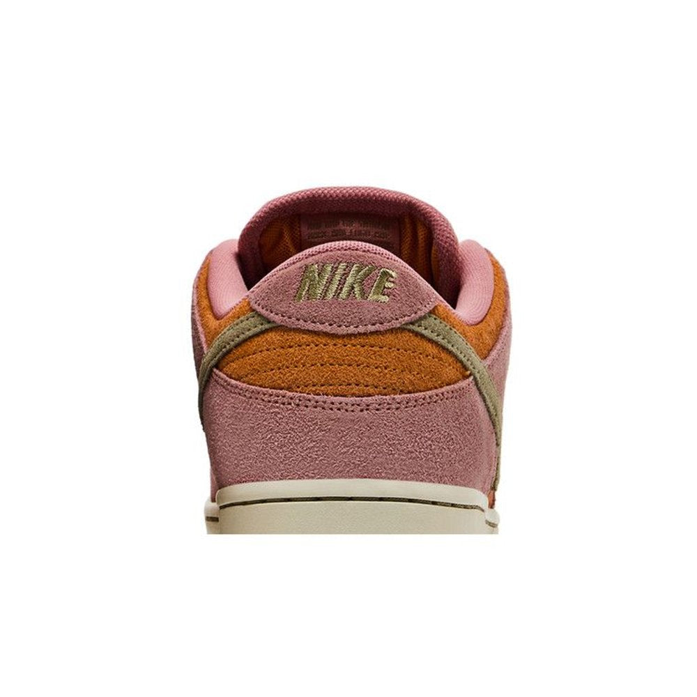 Nike Dunk Low SB 'Red Stardust' – detail materiálu | Purekickz