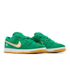 Nike Dunk Low SB St. Patrick’s Day – lifestyle foto | Purekickz