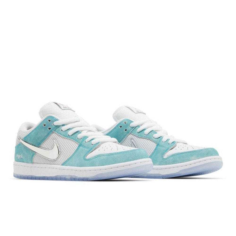 Nike Dunk Low SB Turbo Green – lifestyle foto | Purekickz