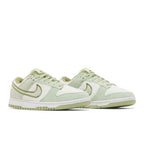 Nike Dunk Low SE Fleece - Honeydew – lifestyle foto | Purekickz