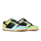 Nike Dunk Low SE Free.99 - Black (GS) – lifestyle foto | Purekickz