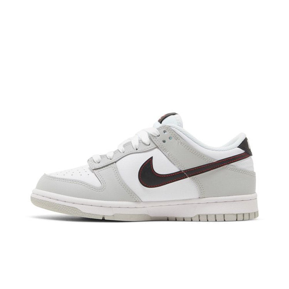 Nike Dunk Low SE GS 'Lottery Pack - Grey Fog' – hlavní pohled | Purekickz