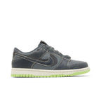 Nike Dunk Low SE Halloween Cauldron (GS) – boční pohled | Purekickz