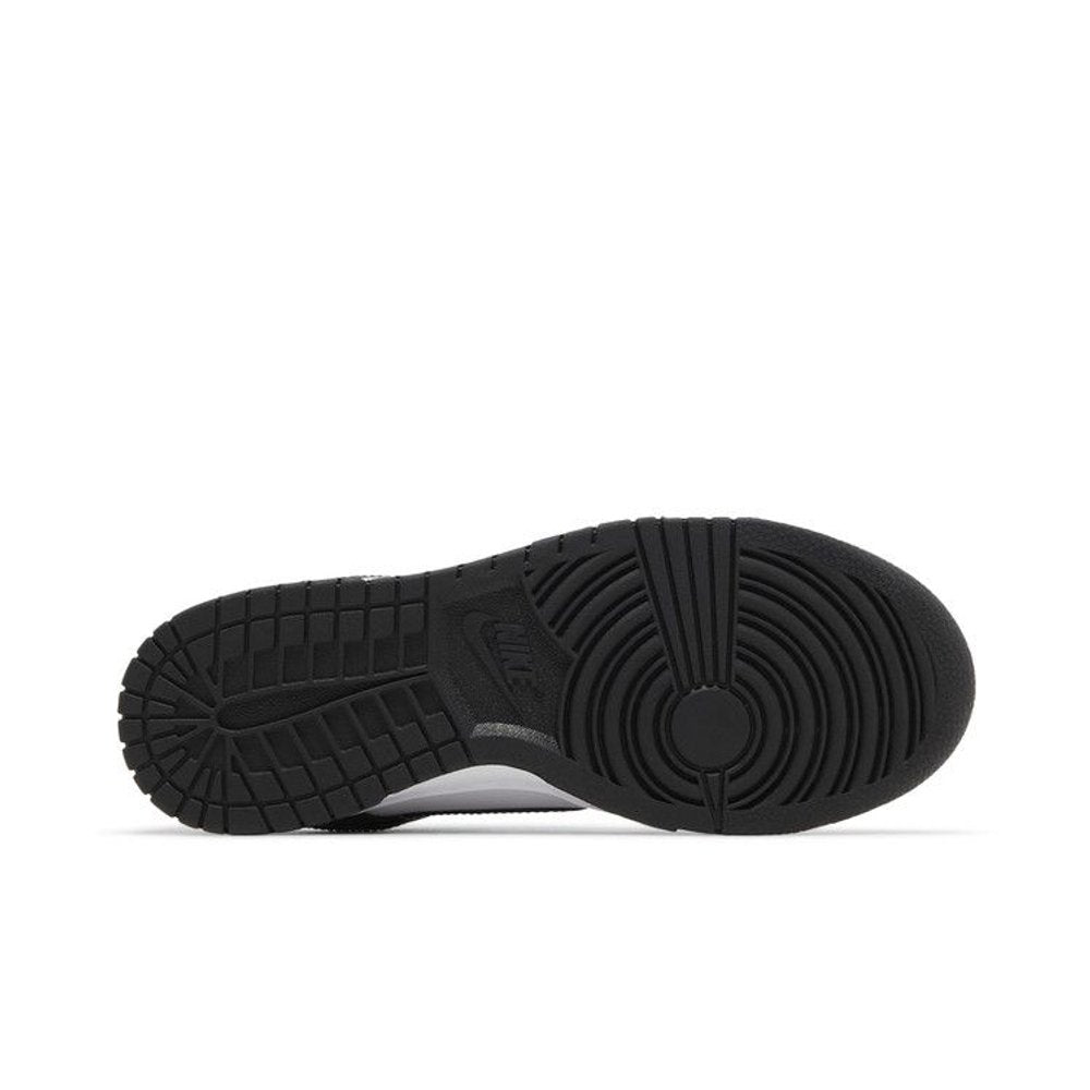 Nike Dunk Low SE Just Do It - Iridescent – zadní pohled | Purekickz