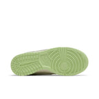 Nike Dunk Low SE Next Nature Sea Glass (Women's) – zadní pohled | Purekickz