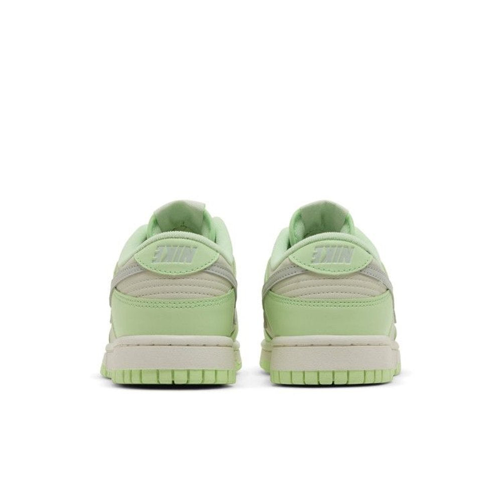 Nike Dunk Low SE Next Nature Sea Glass (Women's) – podrážka | Purekickz