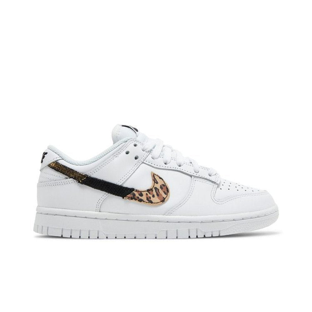 Nike Dunk Low SE Primal White (W) – boční pohled | Purekickz