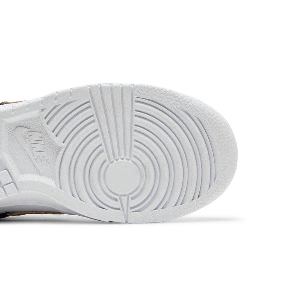 Nike Dunk Low SE Primal White (W) – pohled shora | Purekickz