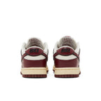 Nike Dunk Low SE Sisterhood Sail Team Red (W) – podrážka | Purekickz