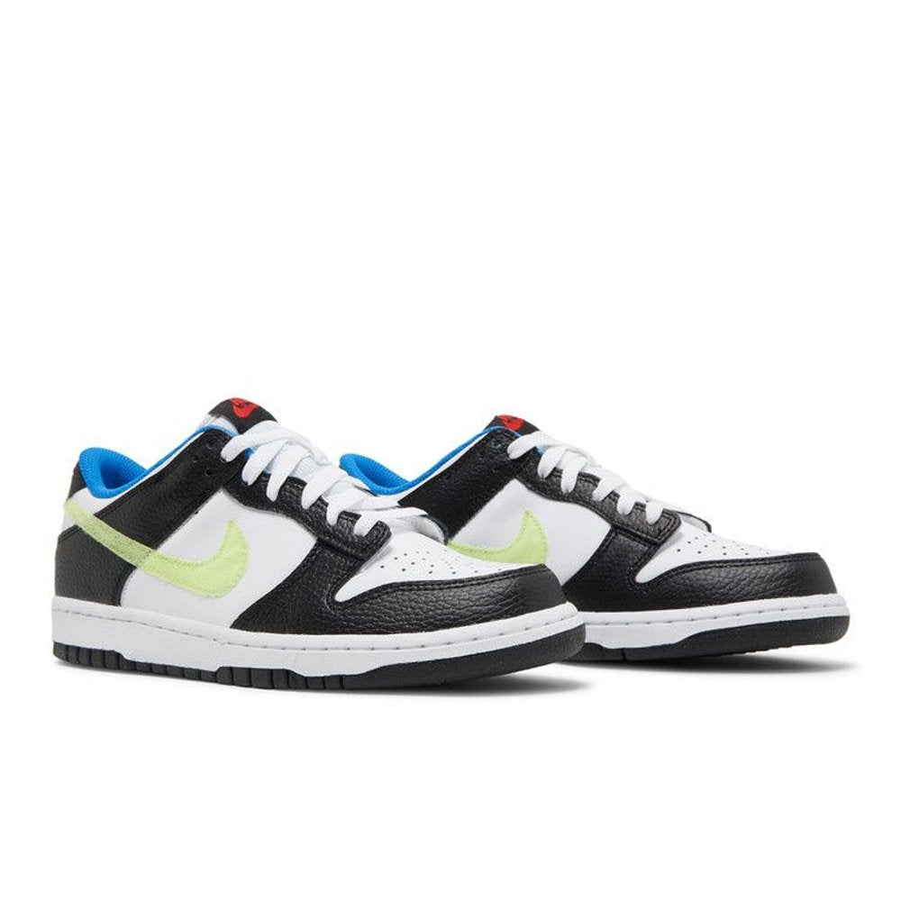 Nike Dunk Low Signal Blue Lemon Twist (GS) – lifestyle foto | Purekickz