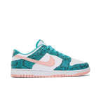 Nike Dunk Low Snakeskin Washed Teal Bleached Coral – boční pohled | Purekickz