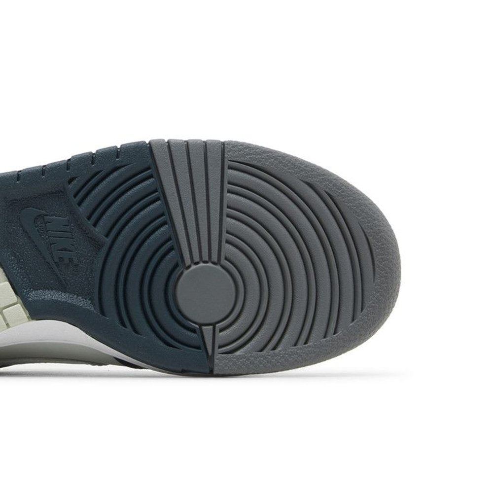 Nike Dunk Low Split Deep Jungle (GS) – pohled shora | Purekickz