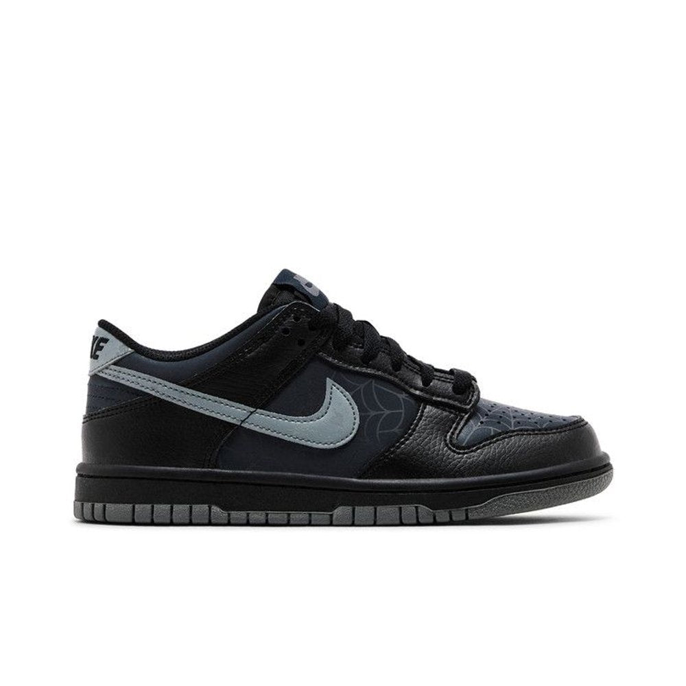 Nike Dunk Low Symbiote (GS) – boční pohled | Purekickz