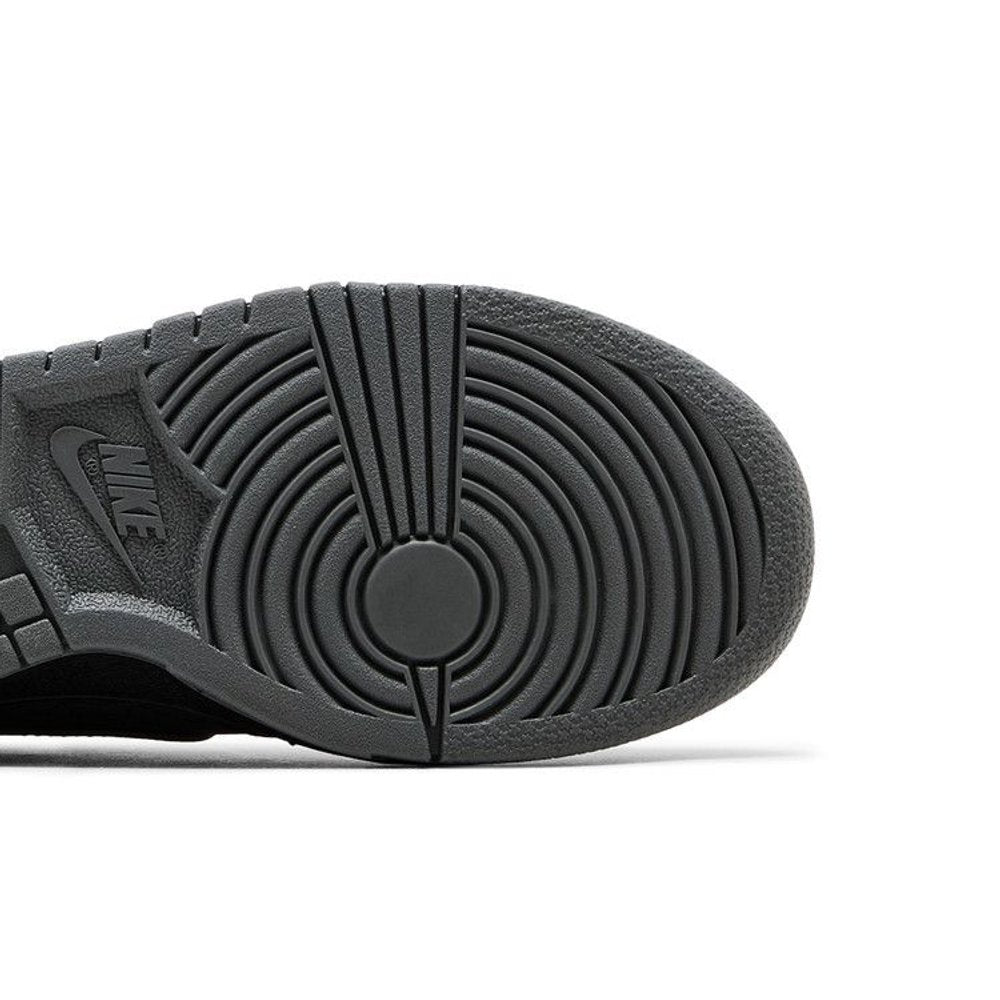 Nike Dunk Low Symbiote (GS) – pohled shora | Purekickz