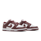 Nike Dunk Low Team Red – lifestyle foto | Purekickz
