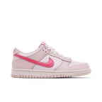 Nike Dunk Low Triple Pink (GS) – boční pohled | Purekickz