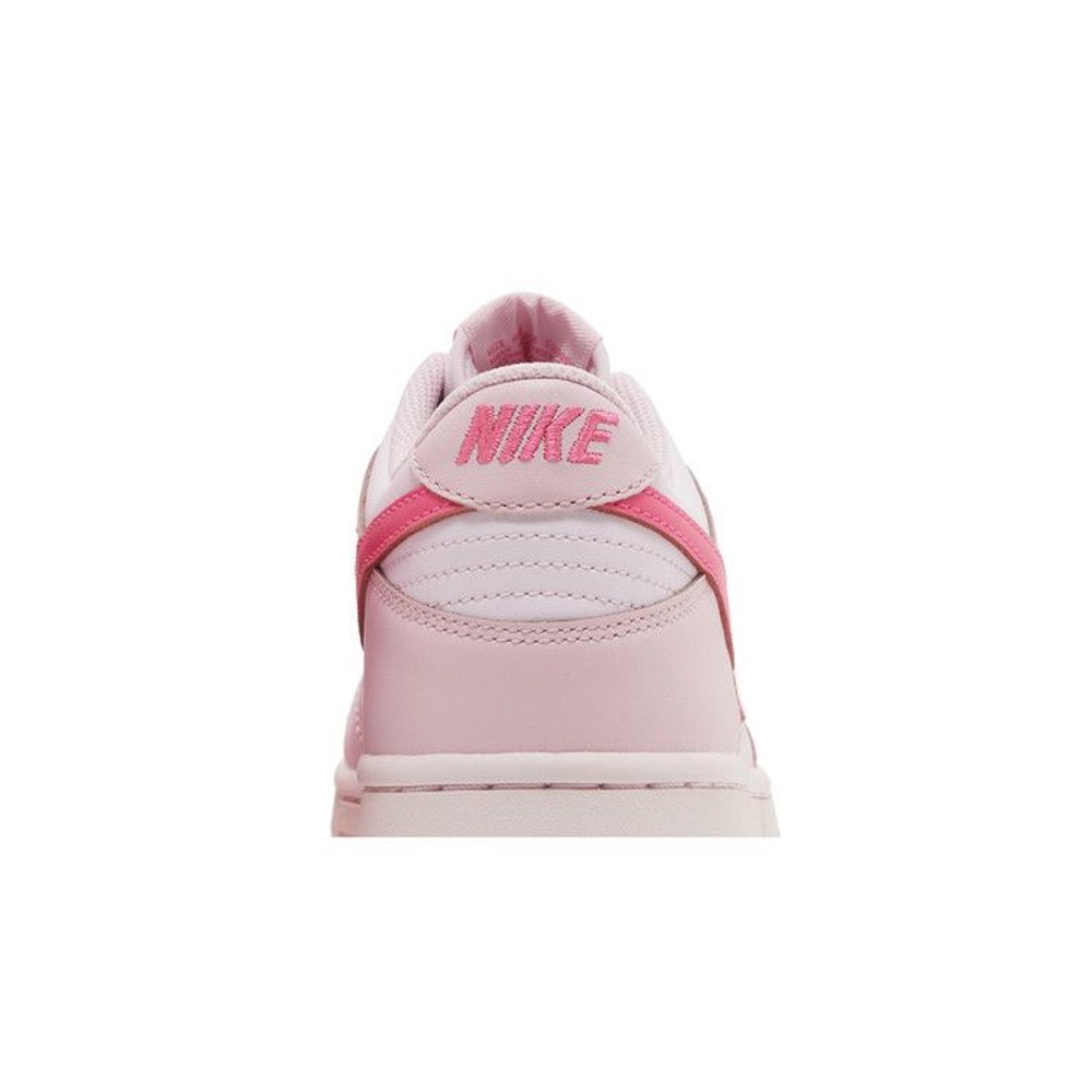 Nike Dunk Low Triple Pink (GS) – detail materiálu | Purekickz