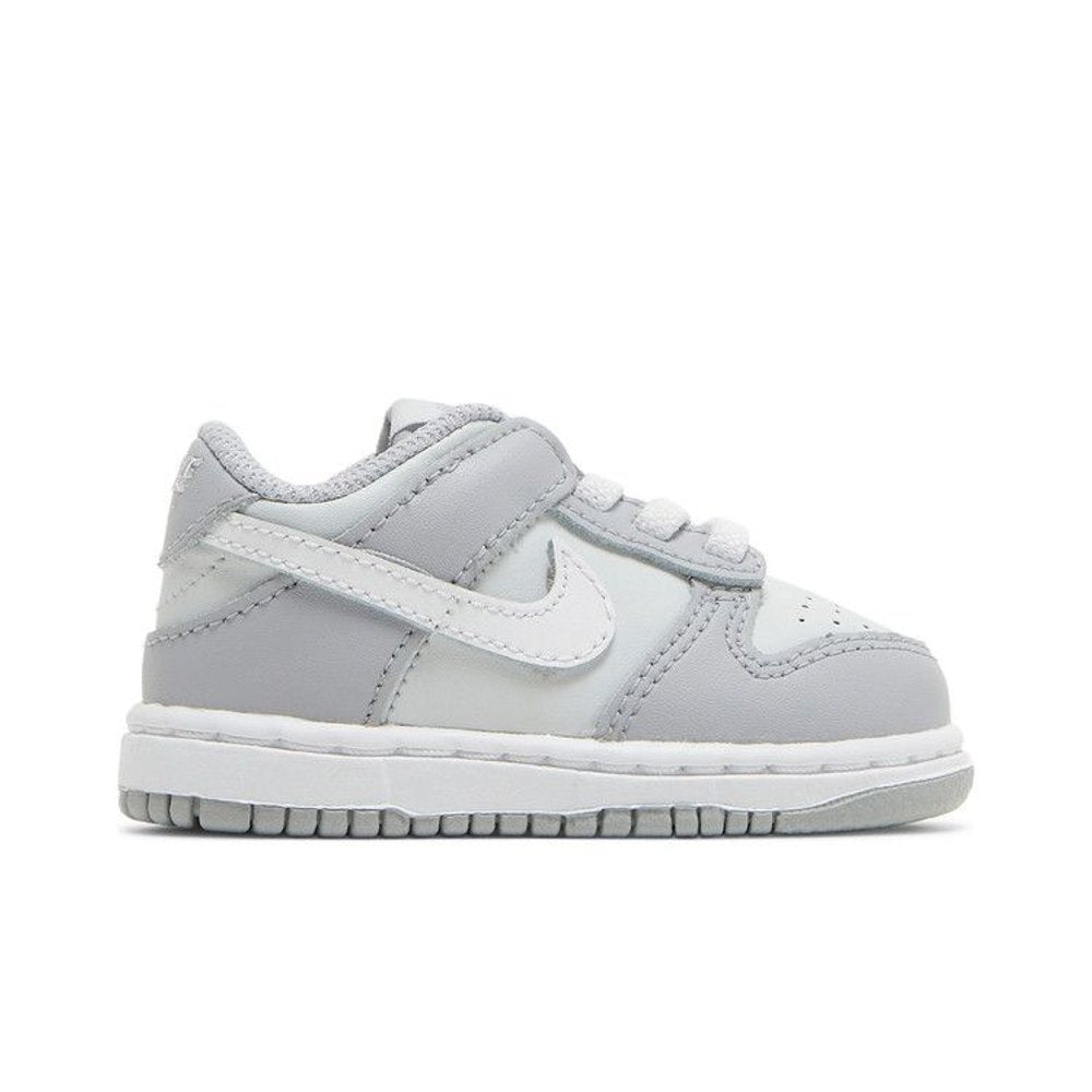 Nike Dunk Low Two-Toned Grey – boční pohled | Purekickz