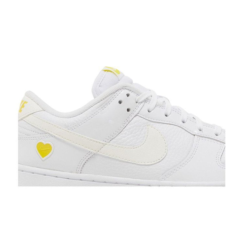 Nike Dunk Low Valentine's Day Yellow Heart – detail | Purekickz