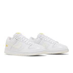 Nike Dunk Low Valentine's Day Yellow Heart – lifestyle foto | Purekickz