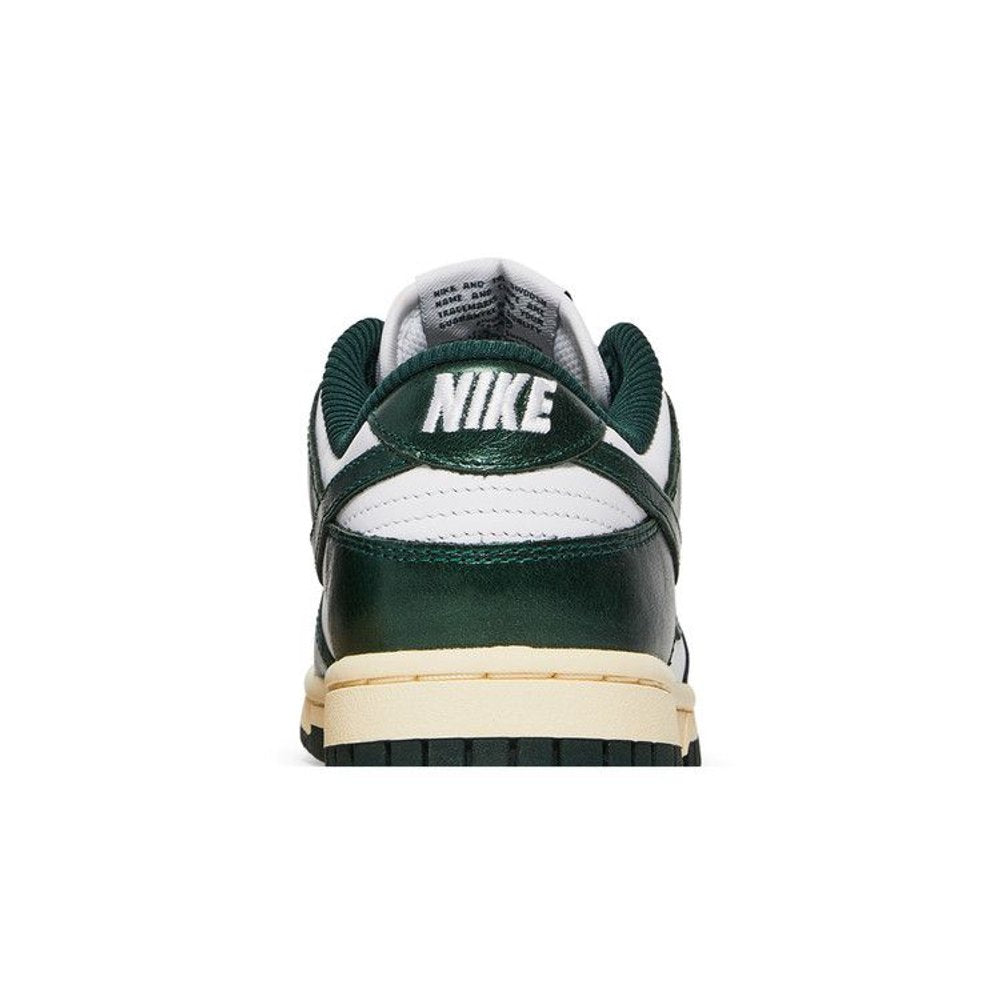 Nike Dunk Low Vintage Green (W) – detail materiálu | Purekickz