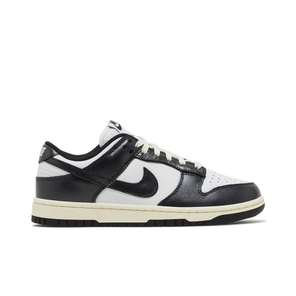 Nike Dunk Low Vintage Panda (W) – boční pohled | Purekickz