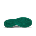 Nike Dunk Low White Green Noise (W) – zadní pohled | Purekickz