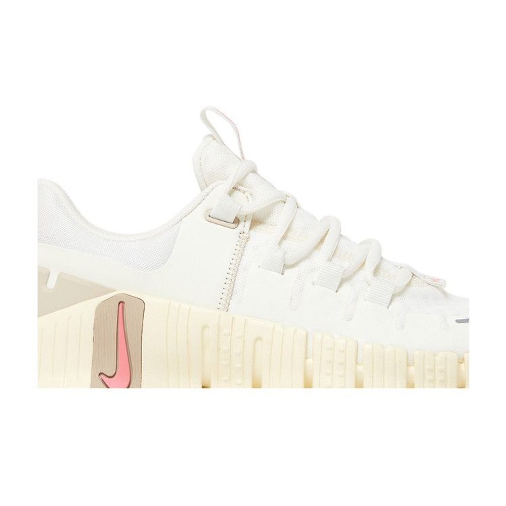 Nike Free Metcon 5 Sail Sanddrift (W)