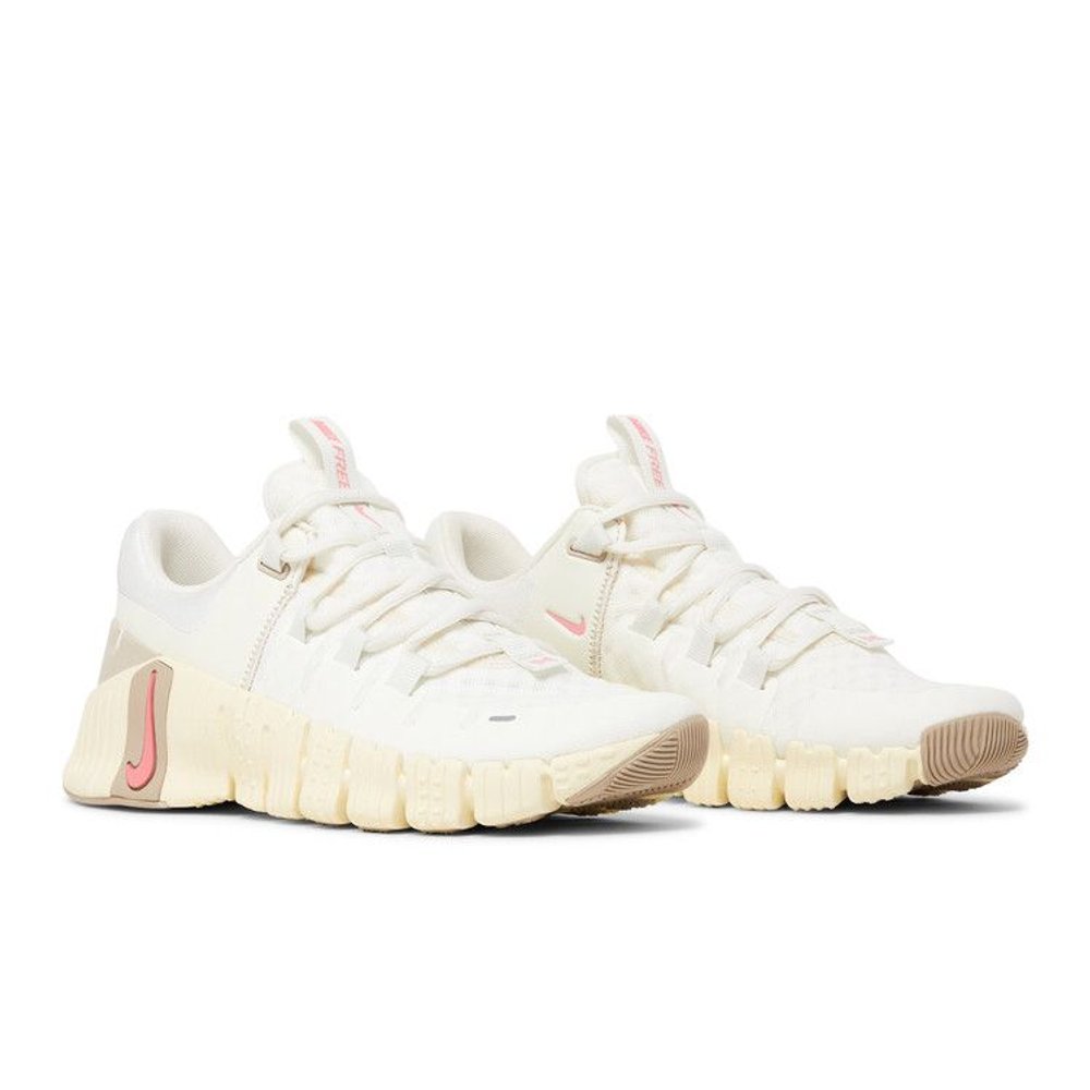 Nike Free Metcon 5 Sail Sanddrift (W)