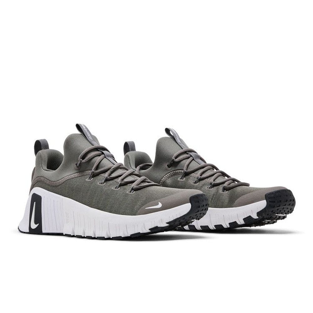 Nike Free Metcon 6 Flat Pewter Summit White – lifestyle foto | Purekickz