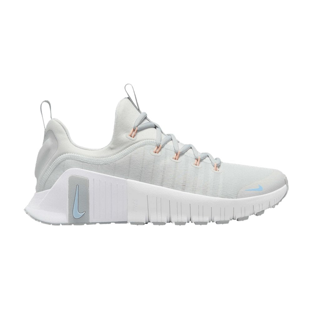 Nike Free Metcon 6 Photon Dust Light Smoke Grey Summit White Metallic Silver (Women's) – boční pohled | Purekickz