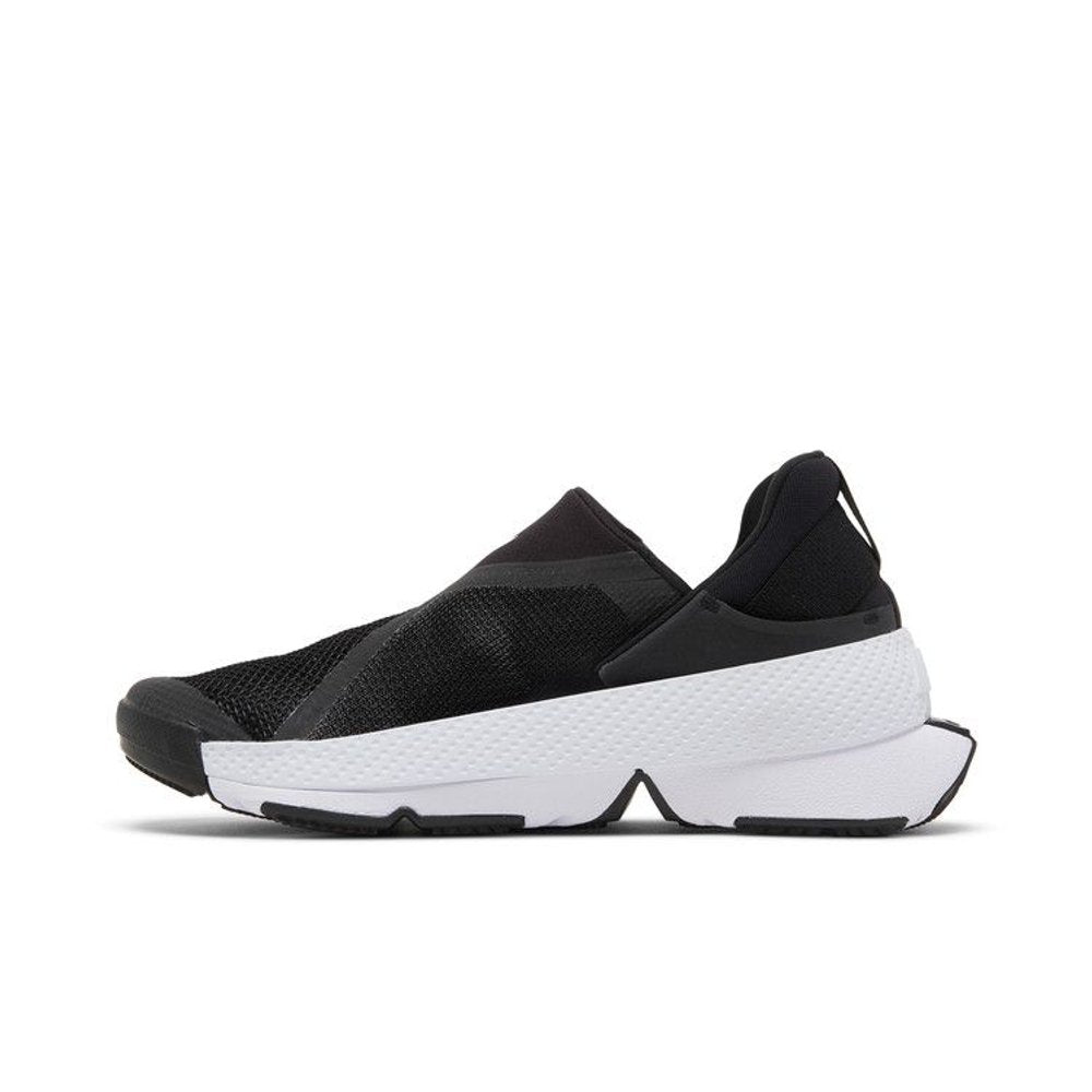 Nike Go FlyEase Black White (W) – hlavní pohled | Purekickz