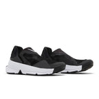 Nike Go FlyEase Black White (W) – lifestyle foto | Purekickz
