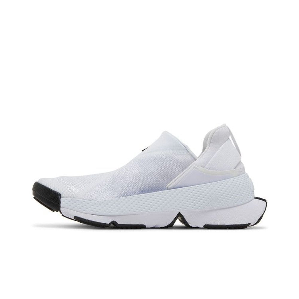 Nike Go FlyEase White Black (W) – hlavní pohled | Purekickz