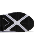 Nike Go FlyEase White Black (W) – pohled shora | Purekickz