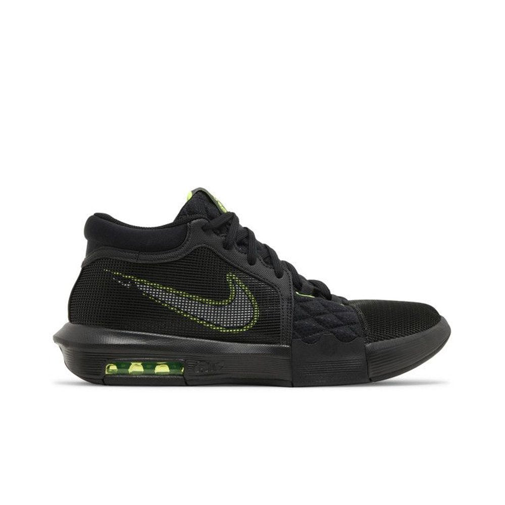 Nike LeBron Witness 8 'Black Volt' – boční pohled | Purekickz