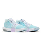 Nike LeBron Witness 8 'Easter' – lifestyle foto | Purekickz
