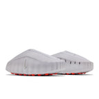 Nike Mind 001 Slide Light Smoke Grey – lifestyle foto | Purekickz