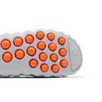 Nike Mind 001 Slide Light Smoke Grey (W) – pohled shora | Purekickz