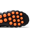 Nike Mind 002 Black Hyper Crimson – pohled shora | Purekickz