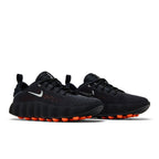 Nike Mind 002 Black Hyper Crimson – lifestyle foto | Purekickz
