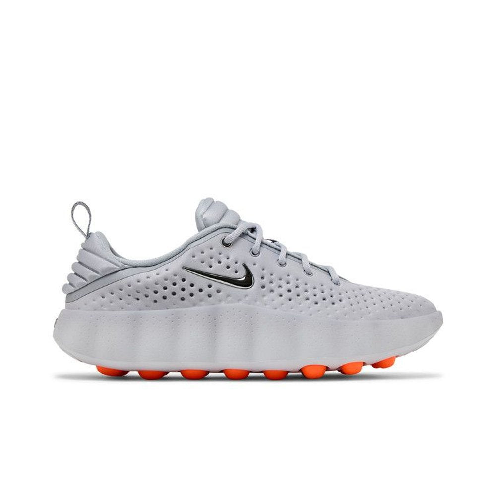 Nike Mind 002 Light Smoke Grey – boční pohled | Purekickz