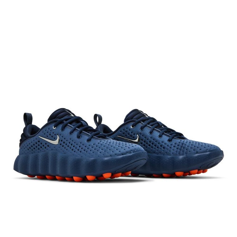 Nike Mind 002 Thunder Blue Chrome – lifestyle foto | Purekickz