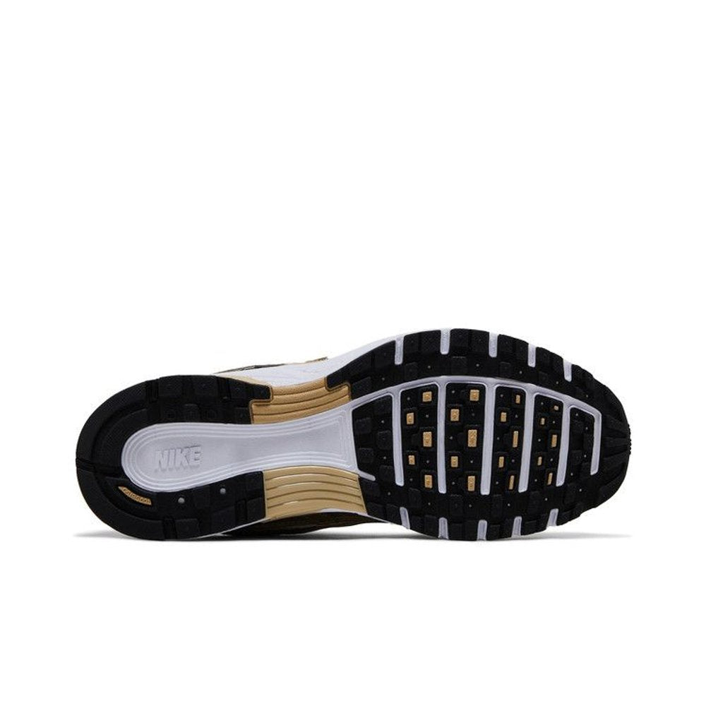 Nike P-6000 Gold (W) – zadní pohled | Purekickz