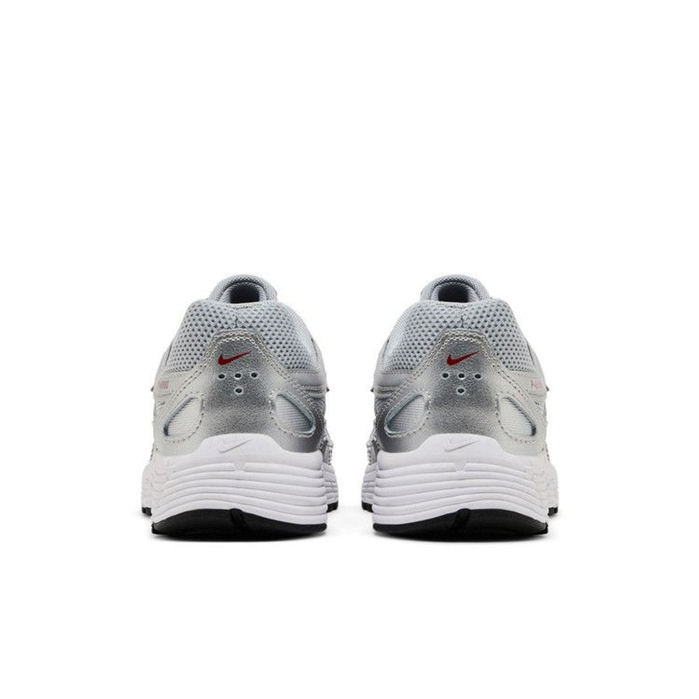 Nike P-6000 Metalic Silver Cool Red (GS) – podrážka | Purekickz